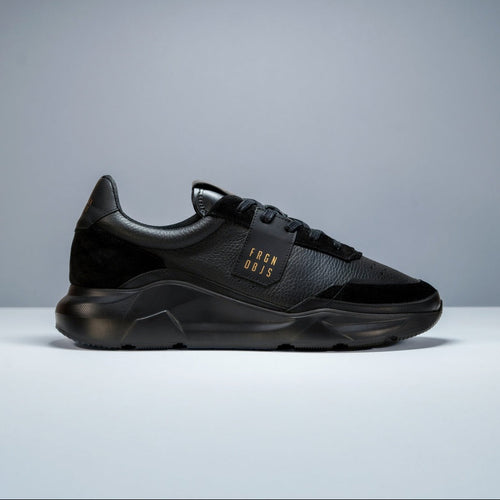 E980 Blackout Lux Runner